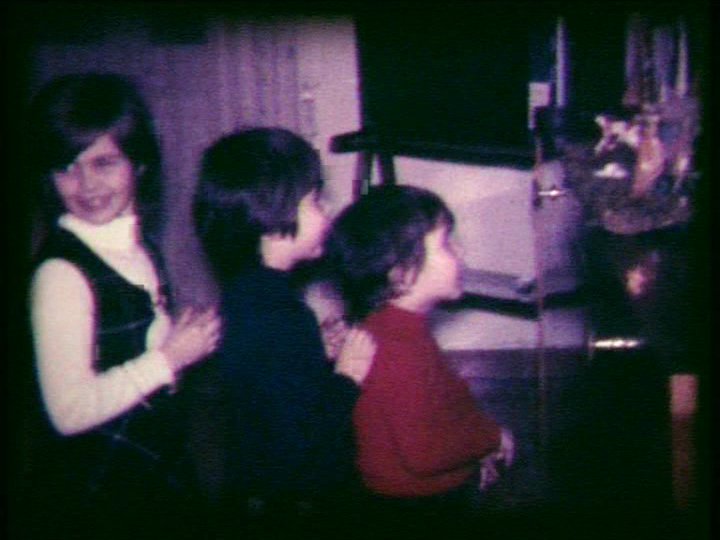 Io e miei fratelli a Natale di..un po’ di anni fa!
